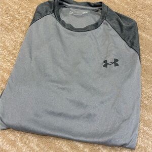 Under Armour Men's Two-Tone Gray Short Sleeve Tee